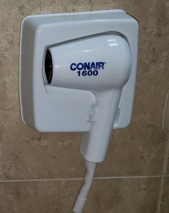 DepaB privado, centrico,Wifi 80 mb ,aire acondicionado ,cocina, cochera techada, Ciudad Valles Exterior foto