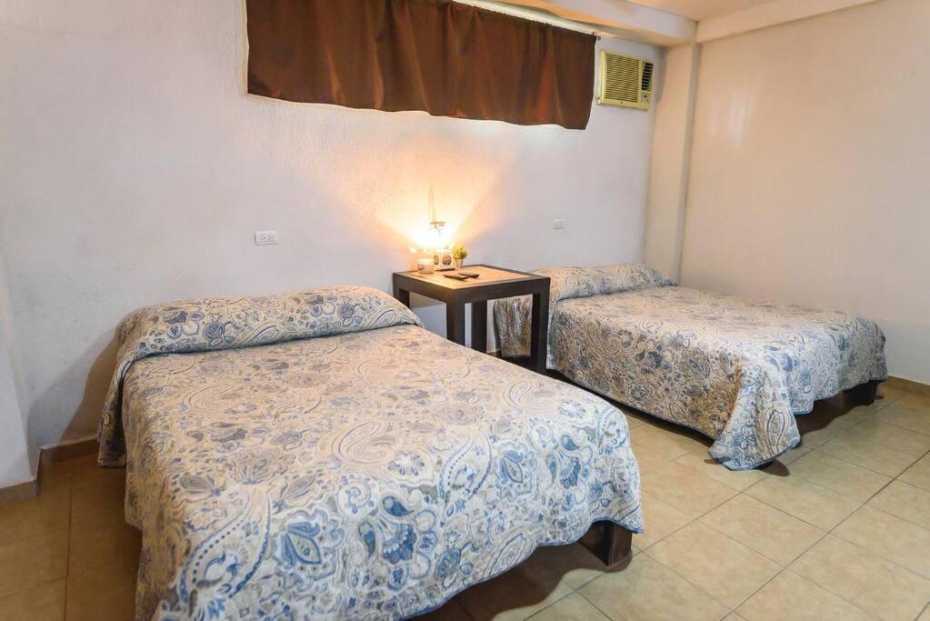 DepaB privado, centrico,Wifi 80 mb ,aire acondicionado ,cocina, cochera techada, Ciudad Valles Exterior foto