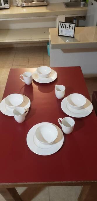 DepaB privado, centrico,Wifi 80 mb ,aire acondicionado ,cocina, cochera techada, Ciudad Valles Exterior foto